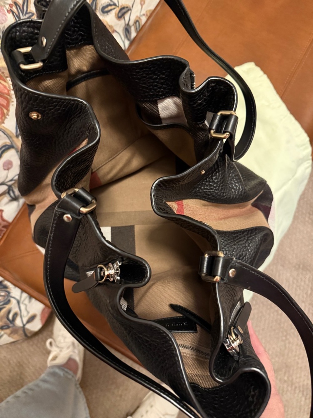 Burberry Black Pebbled Leather Shoulder Tote - Picture 5 of 13